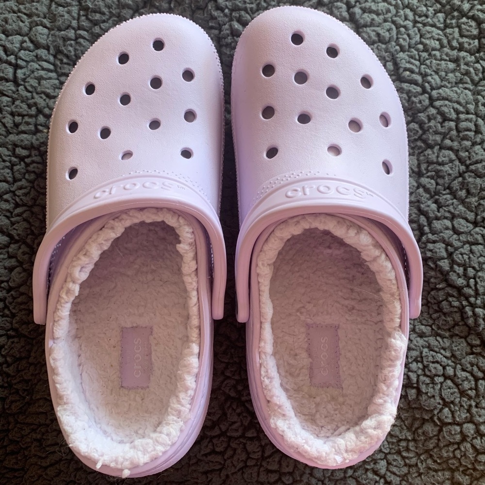 Purple lilac crocs